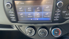 Toyota Yaris 1.5 VVT-i Icon Tech 5dr Petrol Hatchback